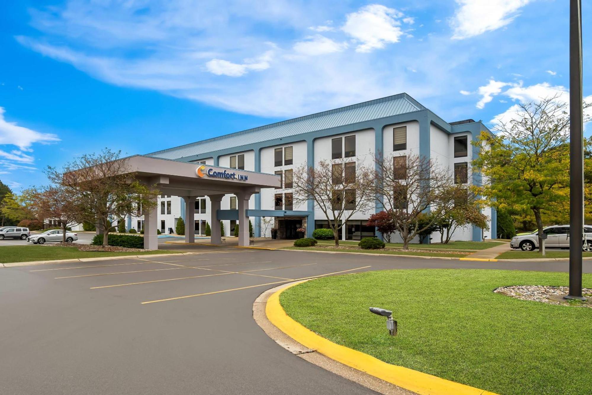 Comfort Inn Cadillac Exterior foto